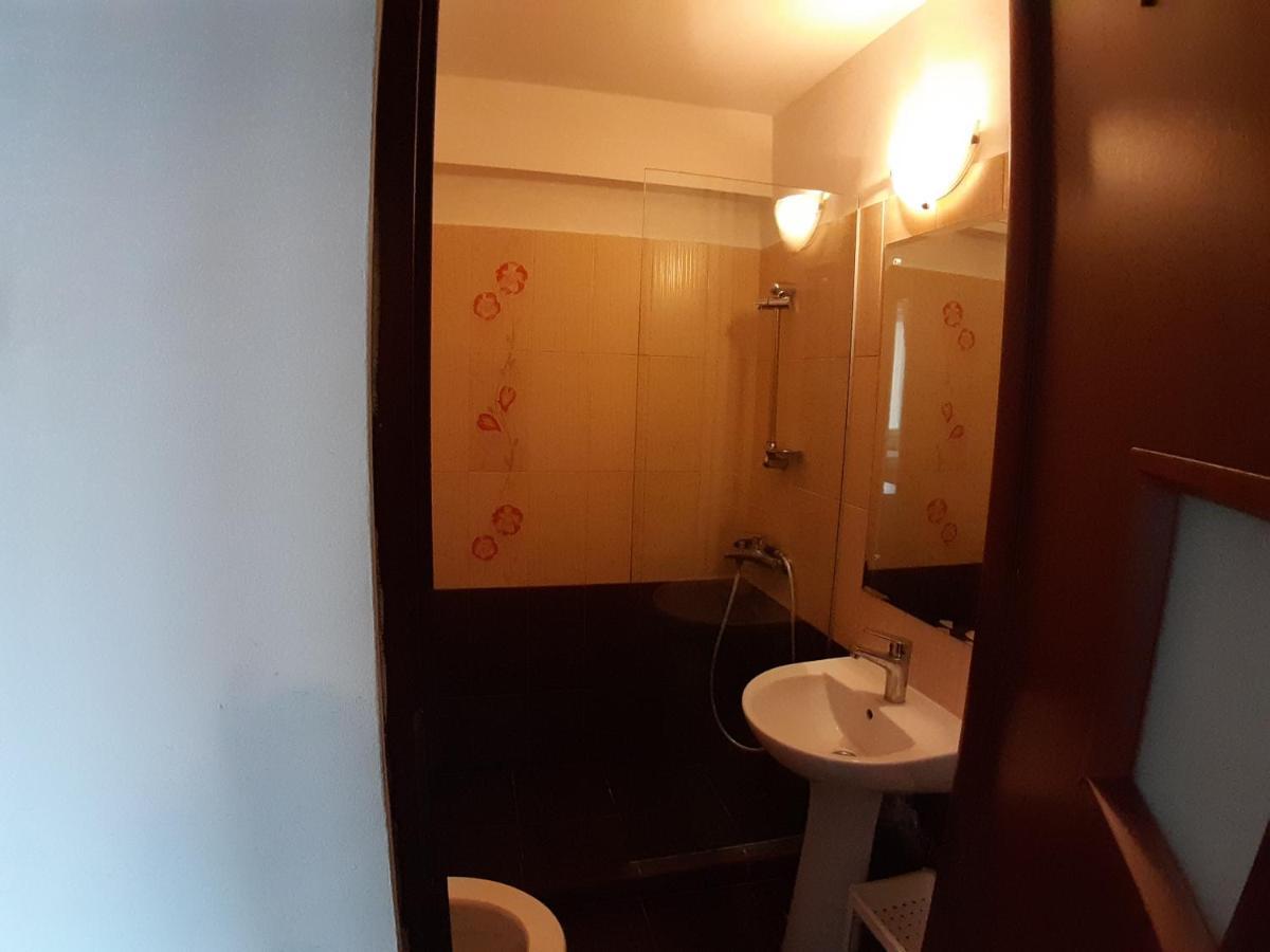 Piata Amzei Old Town Apartment Bukares Bagian luar foto