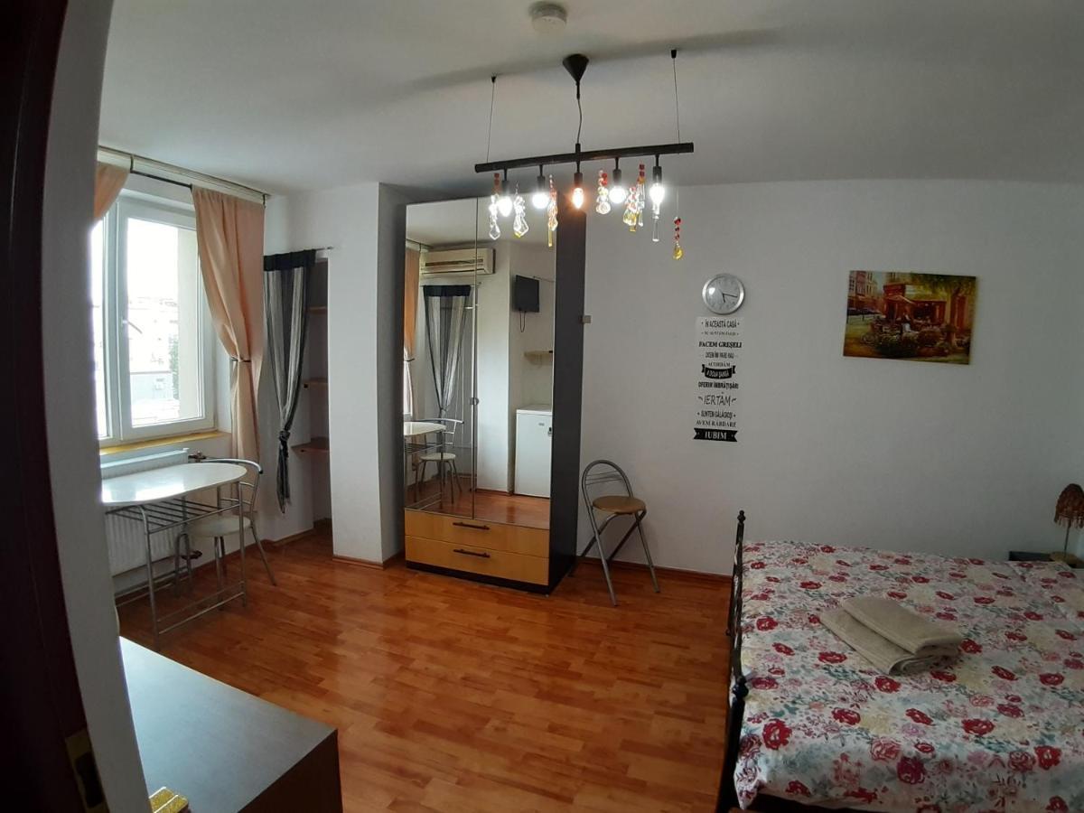 Piata Amzei Old Town Apartment Bukares Bagian luar foto